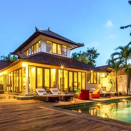 Luxury Villa Kudeta 300M Beach And Heart Of Seminyak Екстериор снимка